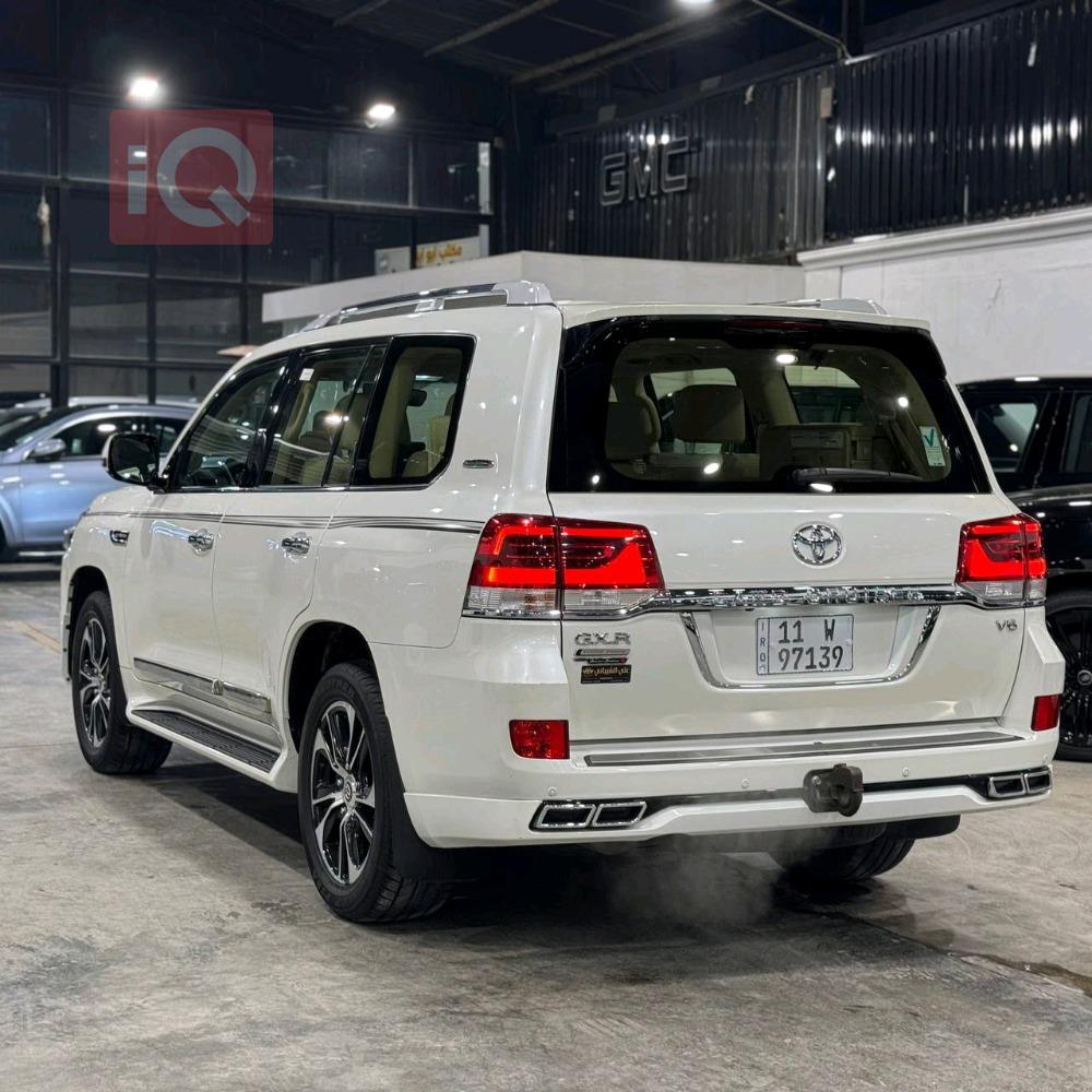 تويوتا لاندكروزر